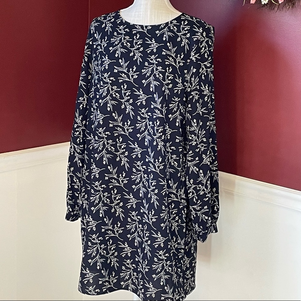 H&M dress knee length size 10